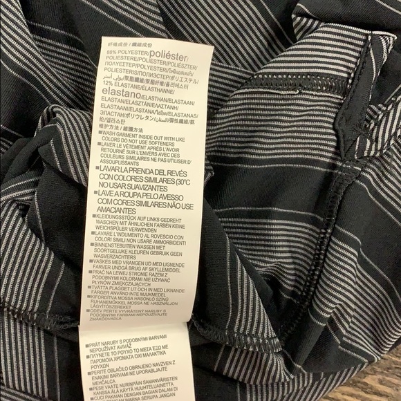 NWOT Under Armour Stripe Polo Shirt- Black - Picture 5 of 5